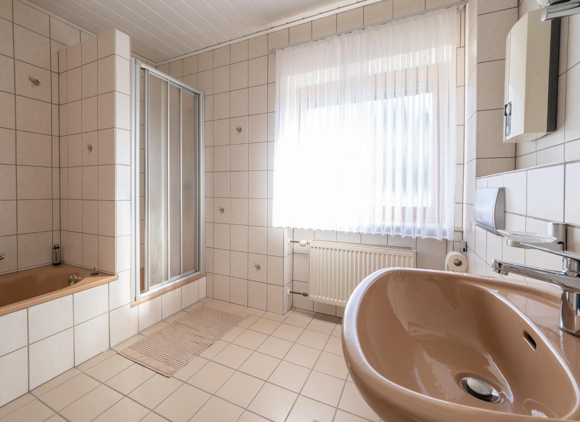 Haus Elfriede Hotel Konz Buitenkant foto